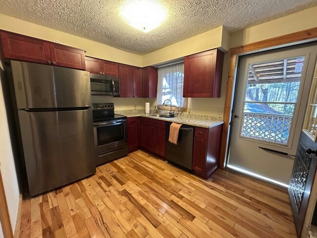 Photo - 3174 U.S. 321, Unit B Unidad B