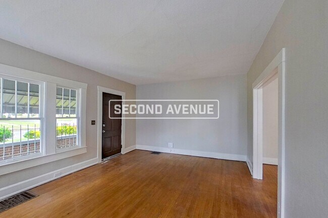 Photo - 4105 Avenue Q