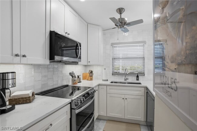 Photo - 682 Broad Ave S Unidad J682