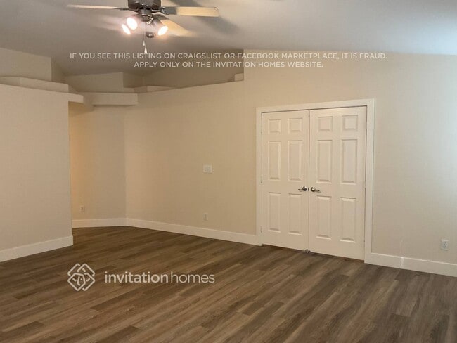 Photo - 6685 Aviston St