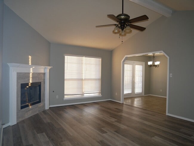 Photo - 1401 Osage Dr