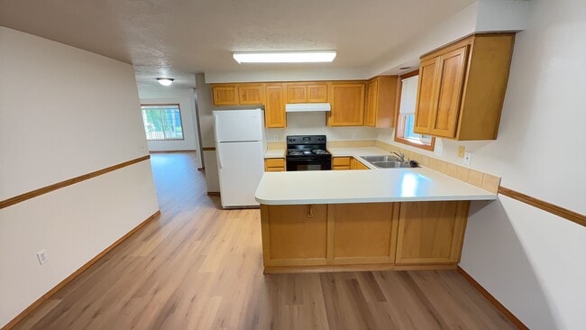 Photo - 3 Bedroom 1.5 Bath Home Fenced Yard, Shed & Garage