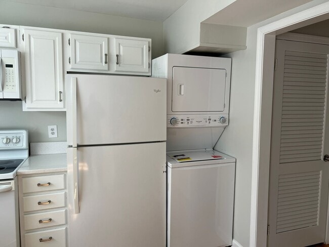 Photo - Well Appointed  and Updated Townhome in Downtown Bethesda