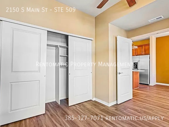 Photo - 2150 S Main St