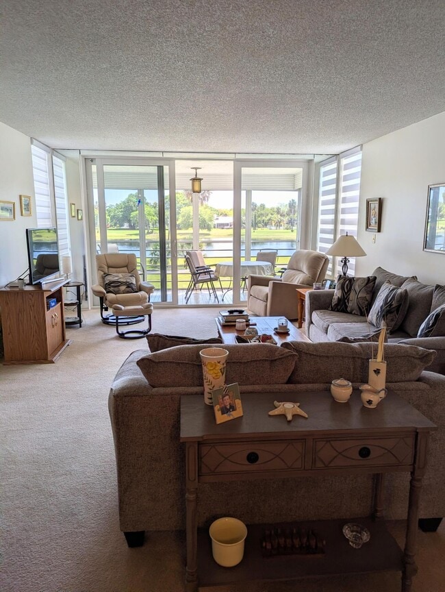 Photo - 804 Cypress Blvd Unidad 208