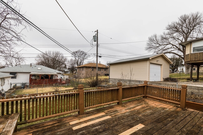 Photo - 7014 S 41st St