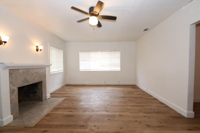 Photo - JV3701 RUBS Unidad 3701