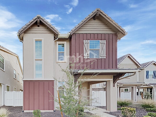 Building Photo - 2264 S Osborn Ln