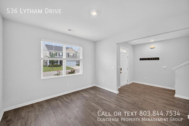 Photo - 536 Lytham Dr