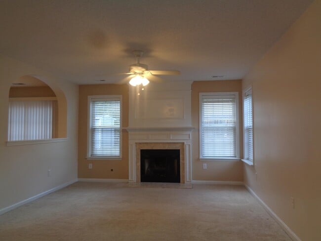 Photo - 509 Brickstone Dr