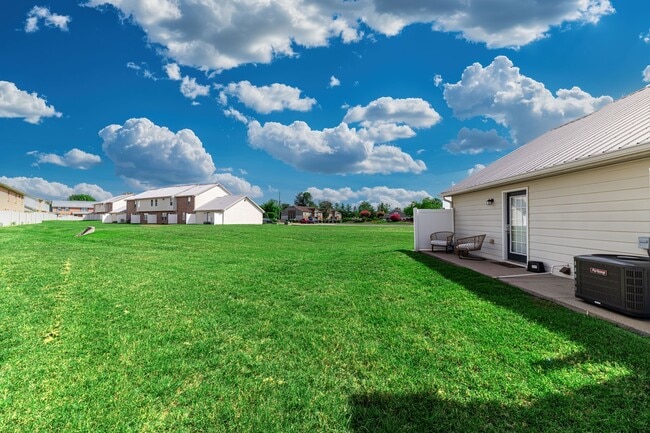 Community grounds and landscaping