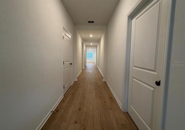 Photo - 1607 Loxley Trl