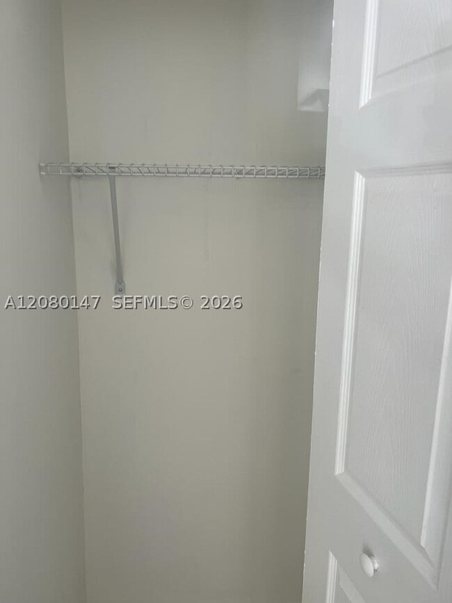 Photo - 526 SW 64th Ct Unit 4