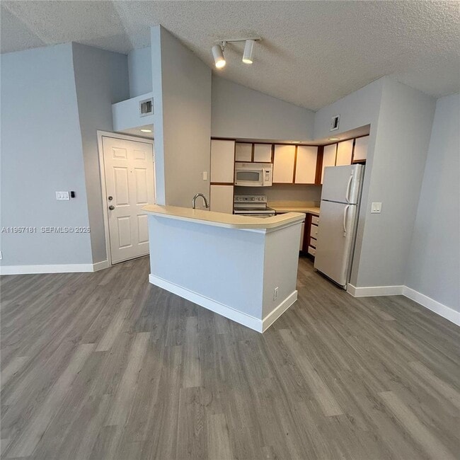 Photo - 3330 Pinewalk Dr N Unit 1634