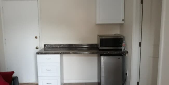 Photo - 916 S Calmgrove Ave Unit Studio
