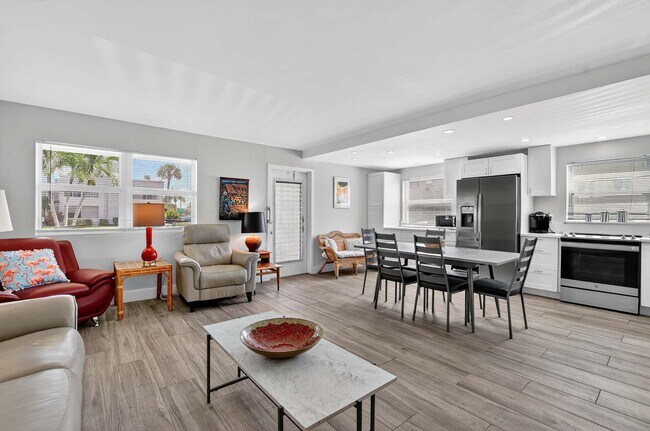 Photo - 360 Flanders Dr Unit H