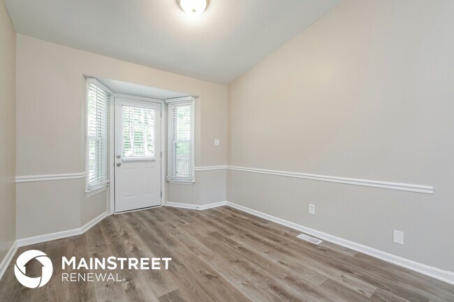 Photo - 108 S Bend Dr