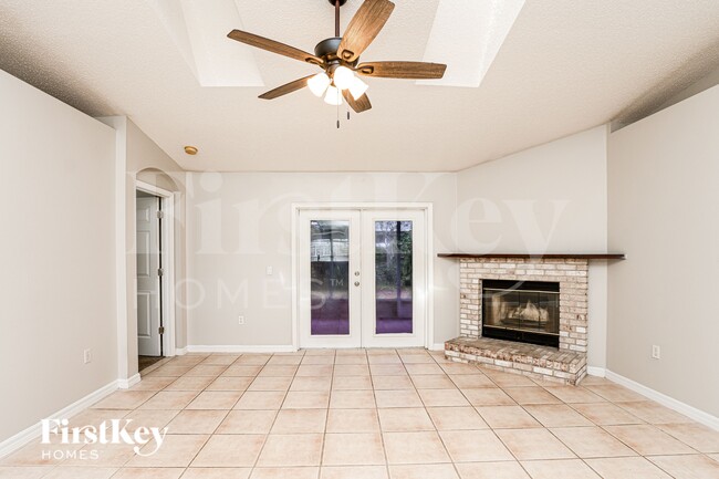 Photo - 213 Autumn Ridge Rd
