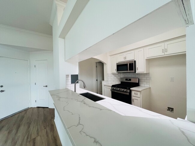 Photo - Meridian Apartments