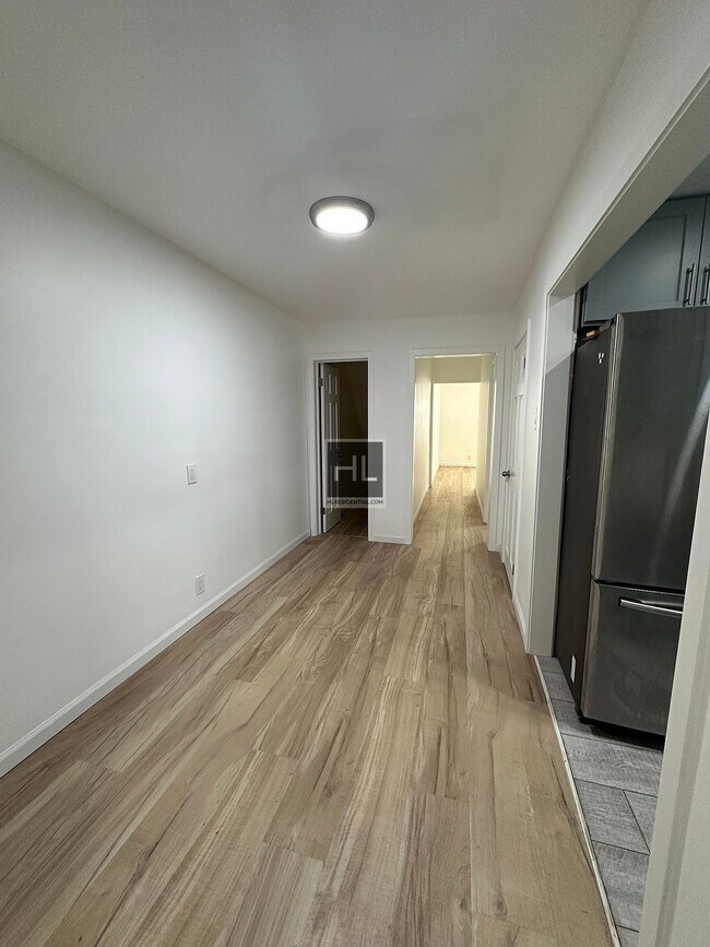 Photo - 88 AVENUE Unidad 1