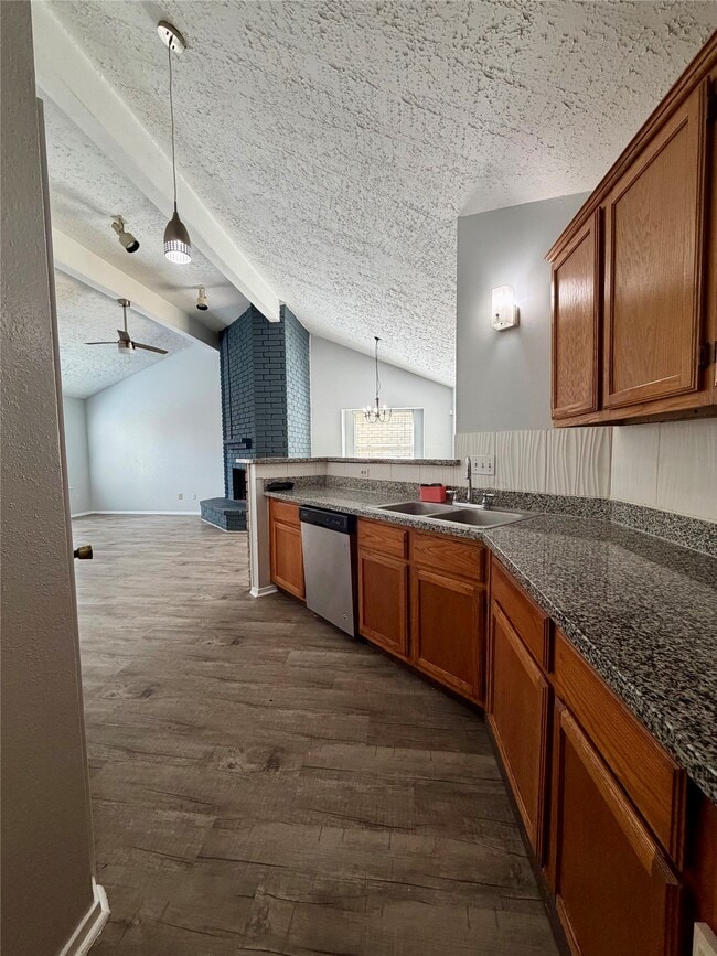 Photo - 7111 Golden Dale Ct