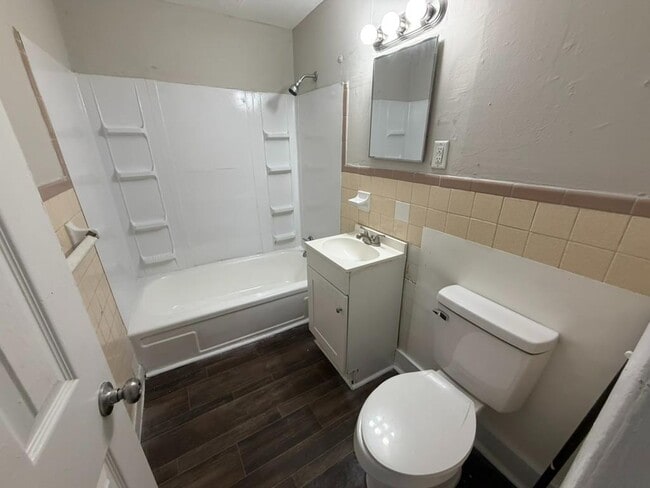 Photo - 6001 California Ave