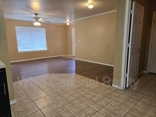 Photo - 612 N Englewood Ave