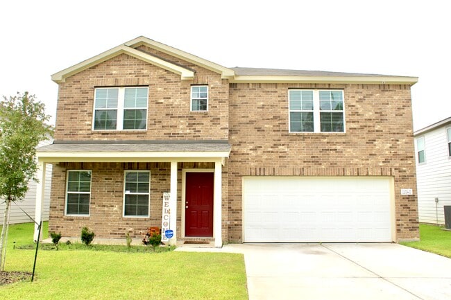 5 bedroom-3 full bathroom spacious home - 11040 Pelican Hill Ln Rental