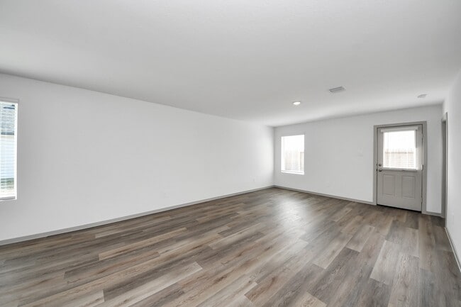 Photo - 1018 Bluegill Ln