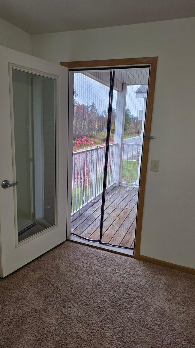 River Hills Apartments