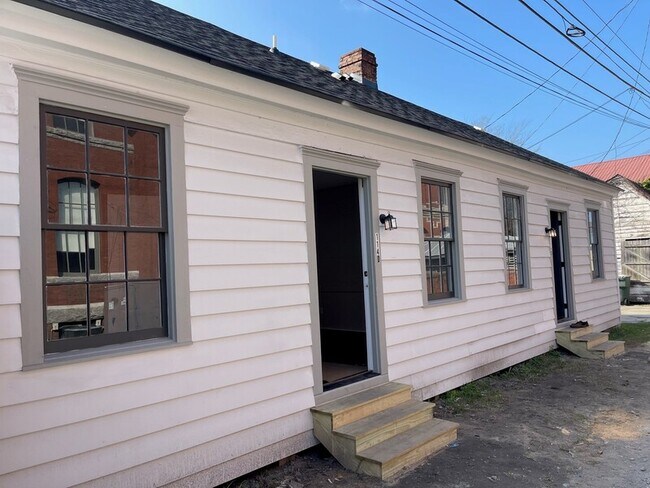 Photo - 114 W Anderson St