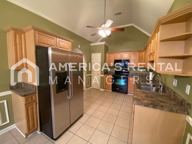 Photo - Townhome for rent in Pelham, AL! Available to View Now!