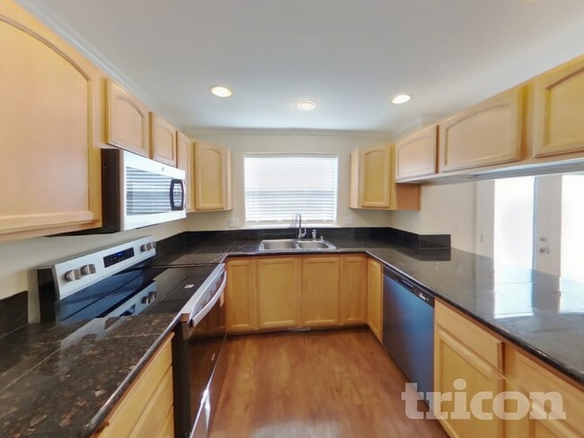 Photo - 14628 81st Ave E