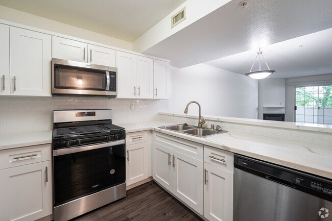 Photo - Park Regency Apartments