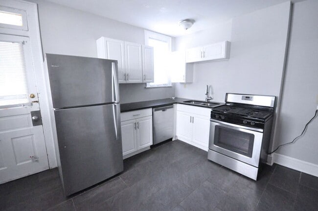 Photo - 388 Hanford St