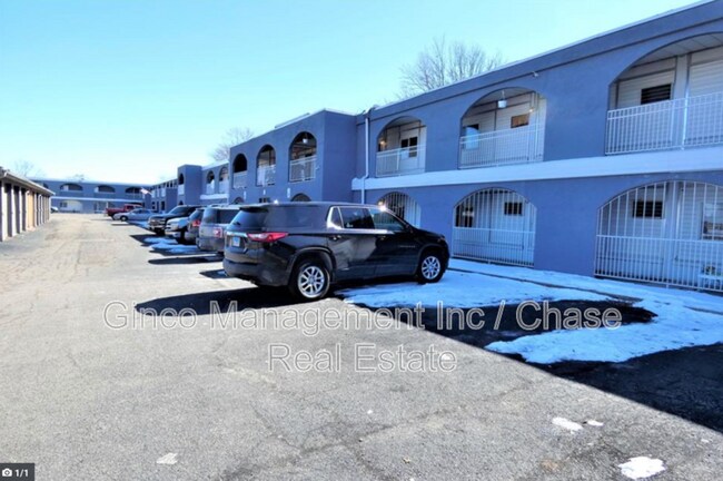 Photo - 1231 N Galena Ave