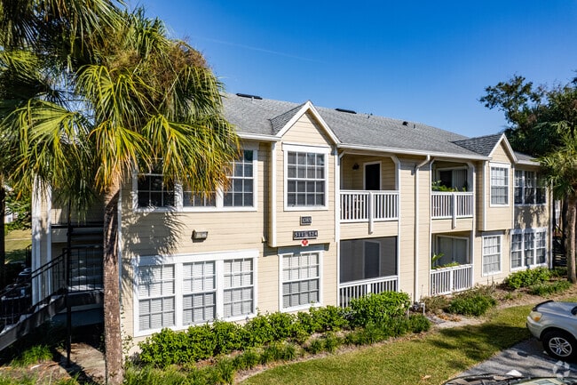 1053 S Hiawassee Rd Orlando, FL, 32835-1705 - Tradewinds Condominiums