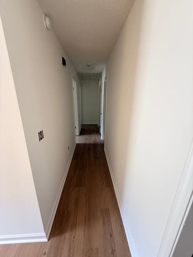 251 Sunset Dr