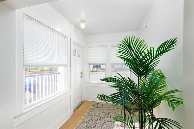 Photo - 1043 7th Ave N
