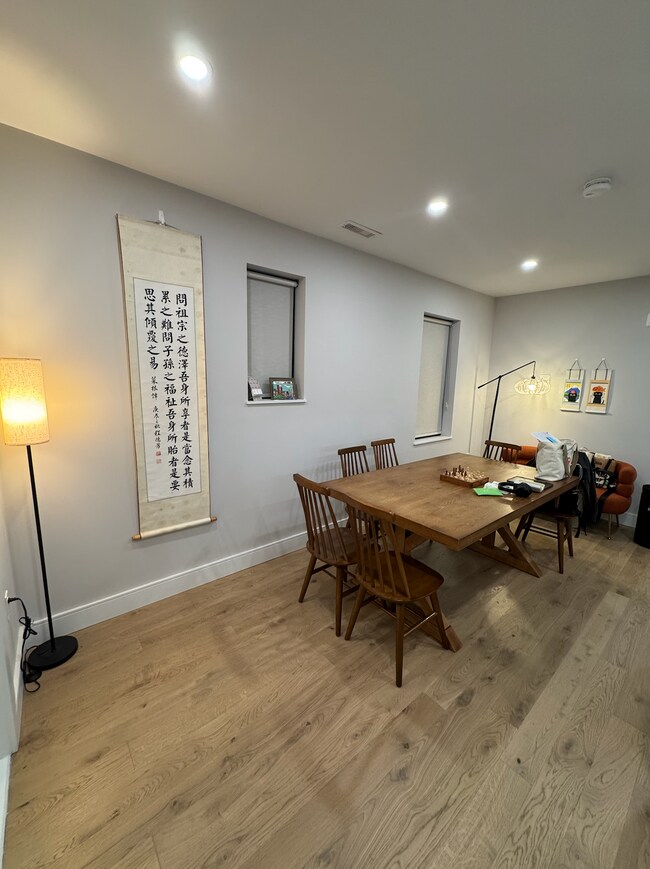 Photo - 157 Maverick St Unidad 2