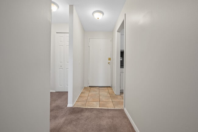 Photo - 44 Olcott Dr