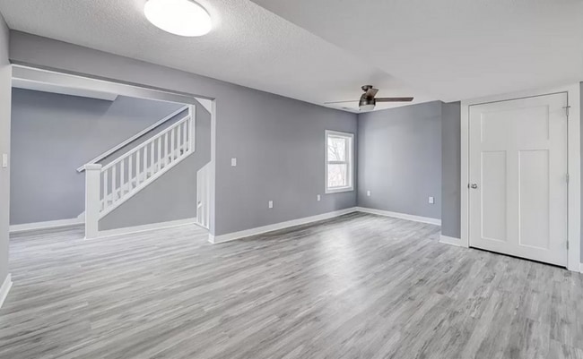 Building Photo - 2406 Woodland Ave Unit 2406-1