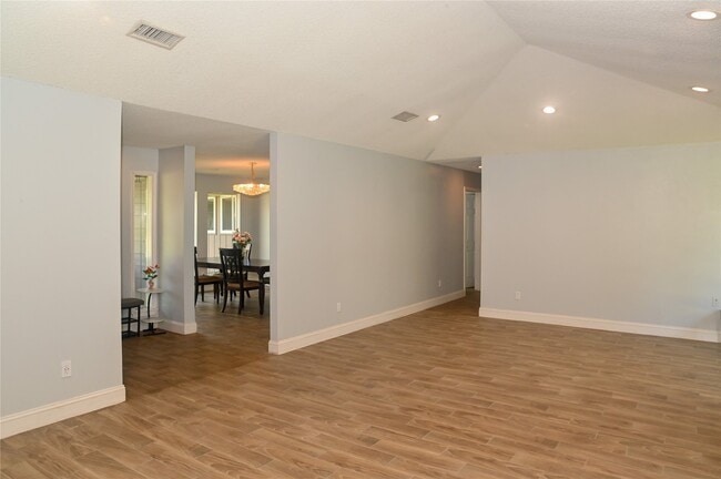 Building Photo - 5254 N Braeswood Blvd
