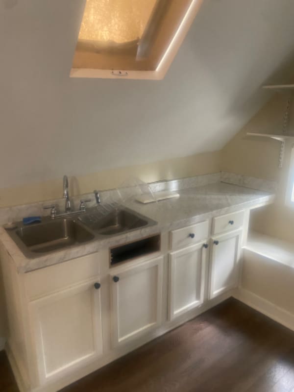 Photo - 2098 Court Ave Unit 201