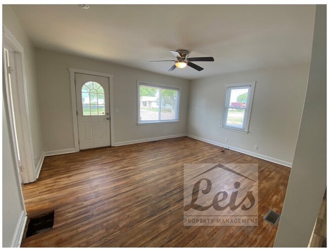 Photo - 902 Sycamore St