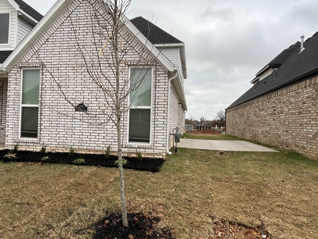 Photo - 3201 SW Lovely Ln