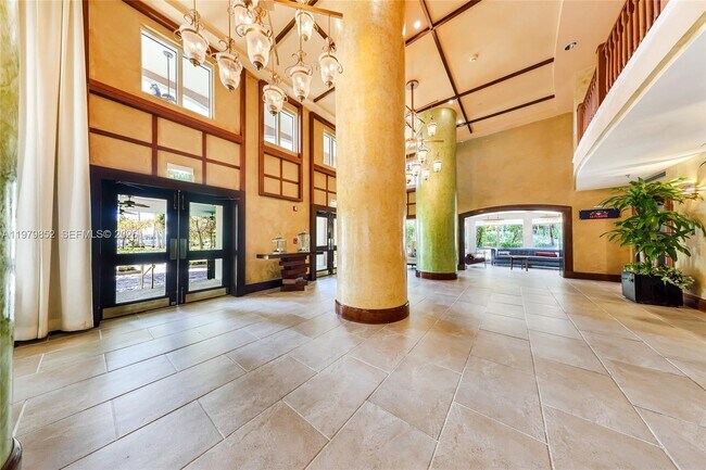 2951 S Bayshore Dr Unit 215