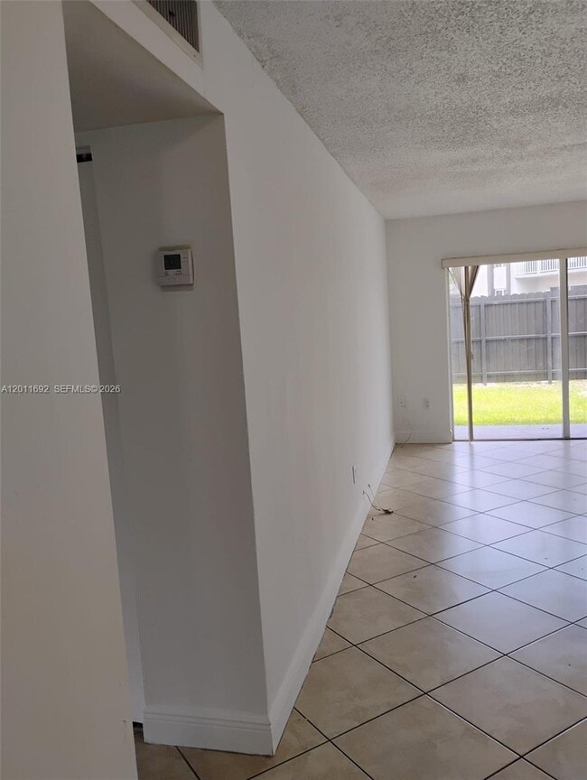Photo - 4920 NW 79th Ave Unit 103