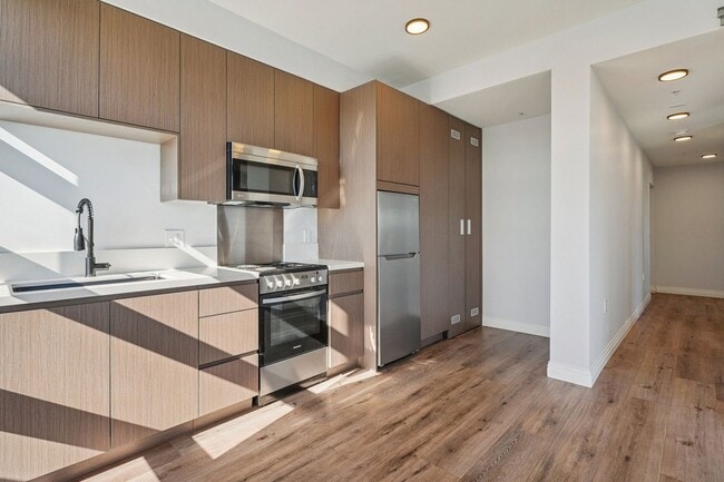 Photo - Brand-New Koreatown Modern Lofts | Rooftop Views | 6 Weeks Free Unit 501