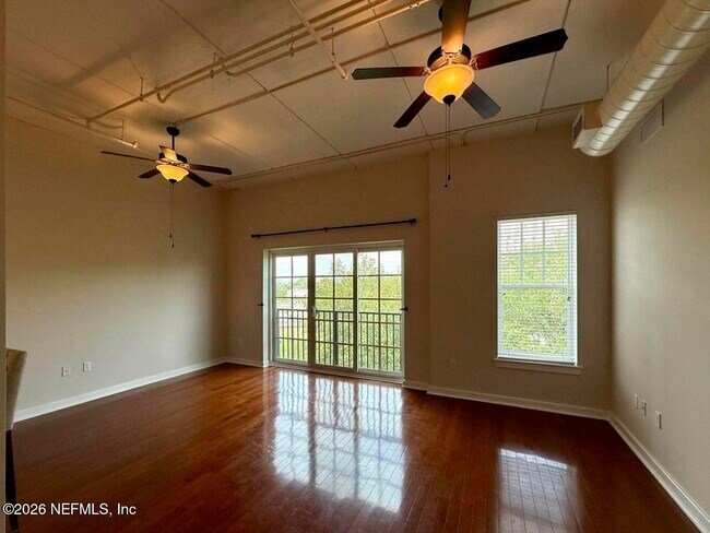 Photo - 1661 Riverside Ave Unit 415